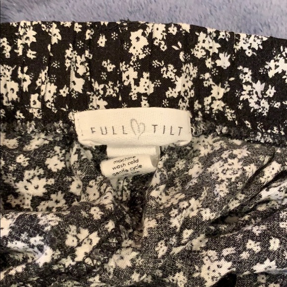 Shorts - Picture 2 of 2